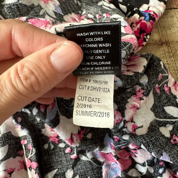 Torrid Floral Print Sundress Size 3 Black & Pink Flowers Adjustable Straps - Picture 8 of 9